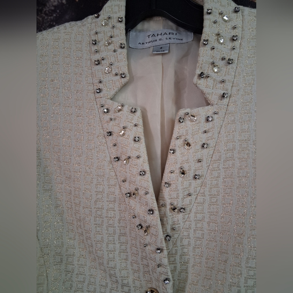 Tahari Textured Cream Jacket And Skirt  With Embelishments On Collar And Buttons